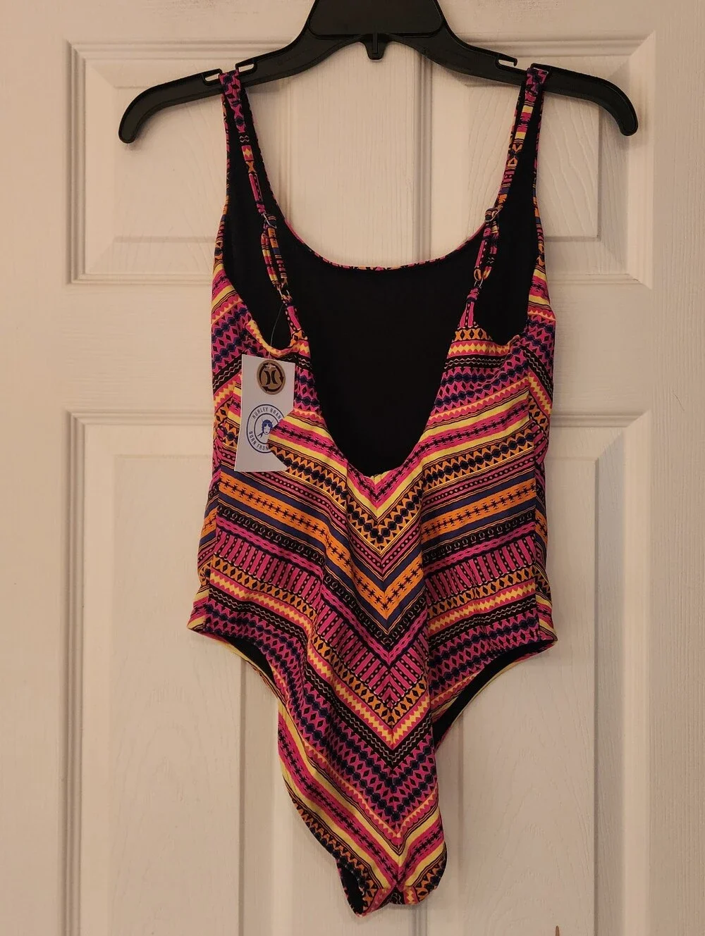 Hurley Women Surf UPF 50+ Zumba Cheeky High Leg One-Piece Swimsuit